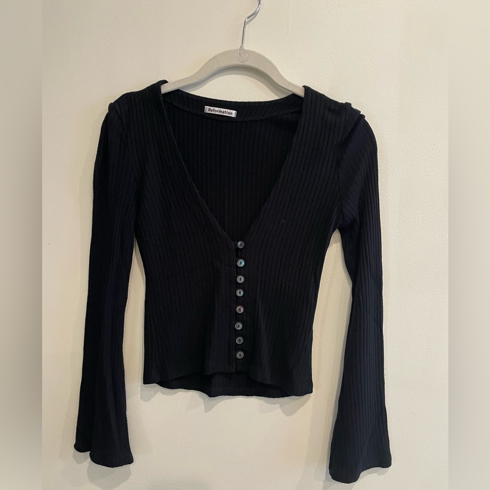 Reformation Long Sleeve V Neck (S)